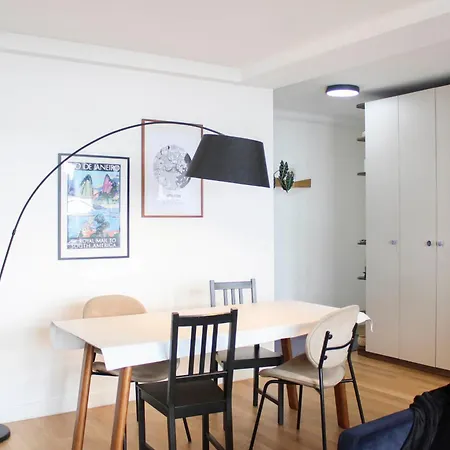 Bright Parisian Getaway Near The Seine Apartament