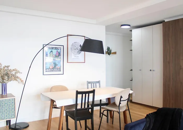 Bright Parisian Getaway Near The Seine 公寓